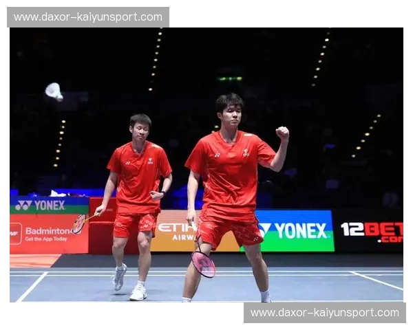 羽毛球赛后采访：汗水与话语之间的成长之路